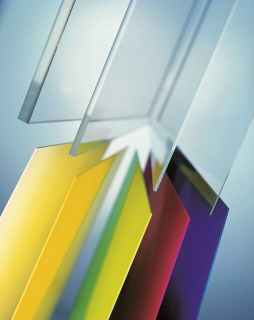 Plexiglas farbig oder farblos konfigurierbar